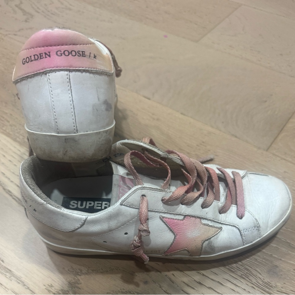Golden Goose Superstar sneakers size EU37
